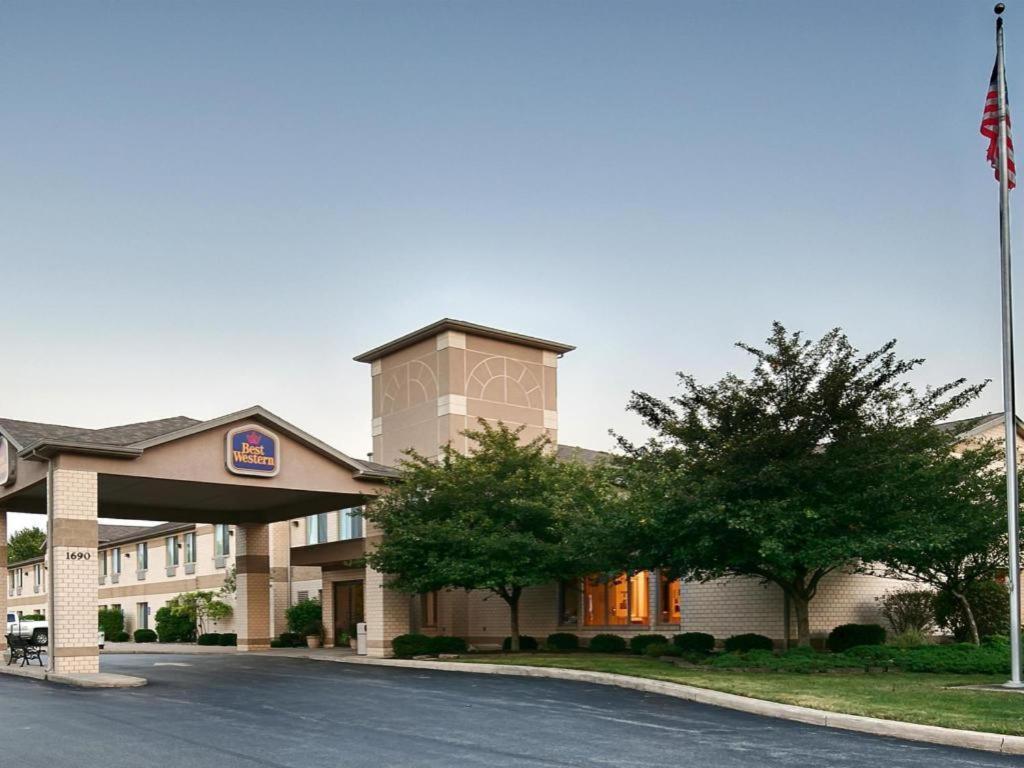 Best Western Fostoria Inn And Suites Exterior photo