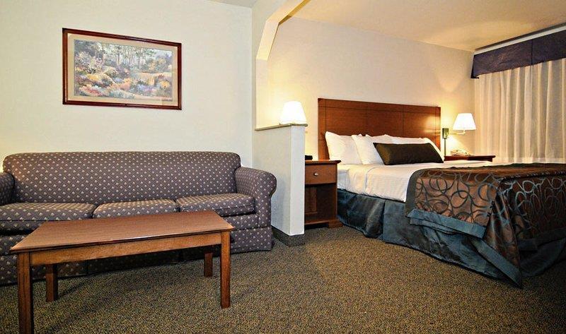 Best Western Fostoria Inn And Suites Room photo